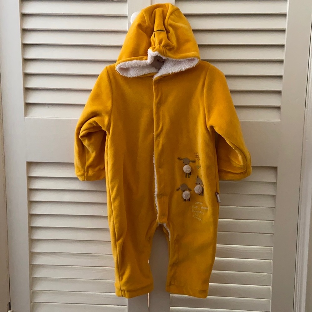 BBX faux wool Sherpa Pram mustard color 9M